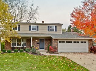 607 Dawes St, Libertyville, IL