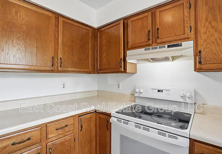 427 N Western Ave — Photo 10