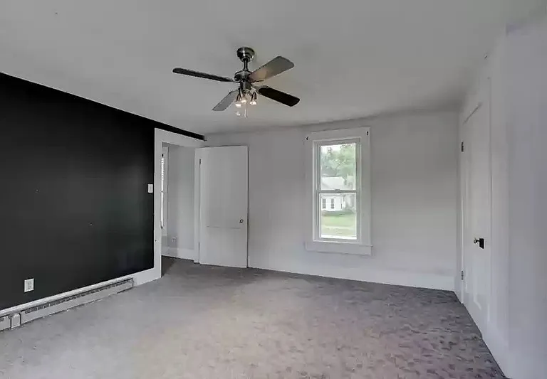 408 E Main St — Photo 48