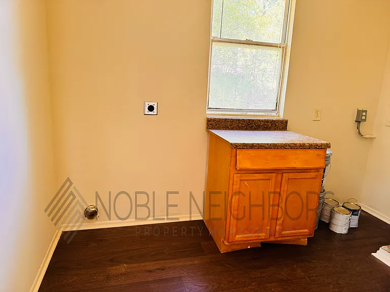1617 W 14th St Noble Neighbors Property Management