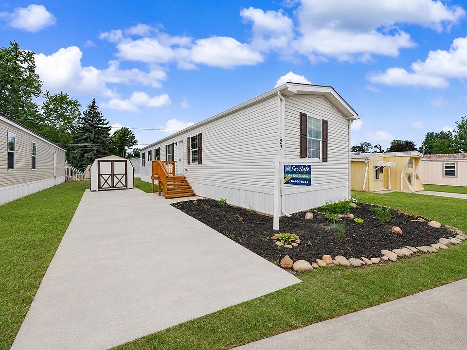 Exterior Image-0-CAVCO 127 Lake Erie Estates