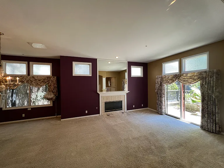2433 Oneida St #1 — Photo 9