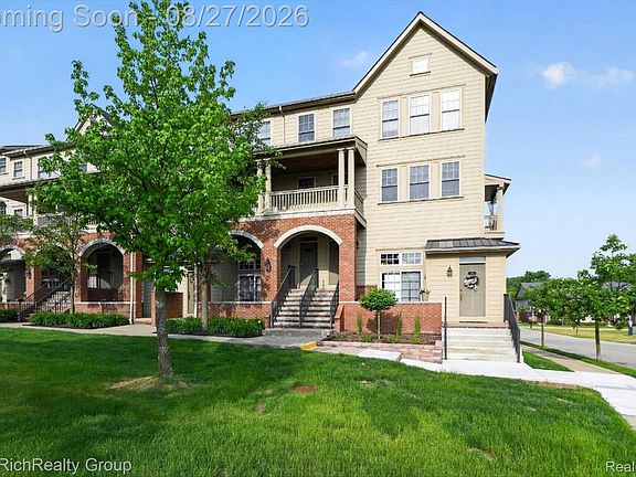 2nd image of 209 Amys Walk