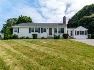 35 Dwight St, Cumberland, RI 02864