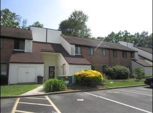 19 Country Magnolia Ln, Egg Harbor Township, NJ 08234