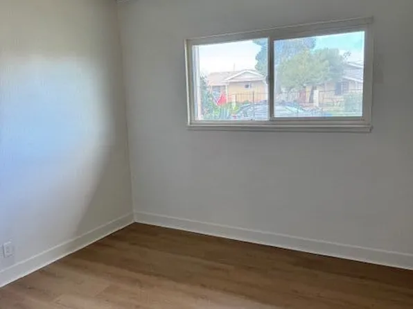 838 E Avenue P #12, Palmdale, CA 93550