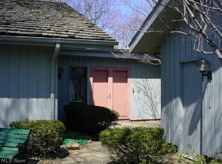 613-2 Fairington Oval #13K, Aurora, OH 44202