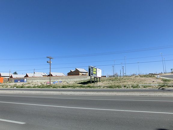 4th image of 530 N Yarbrough Dr