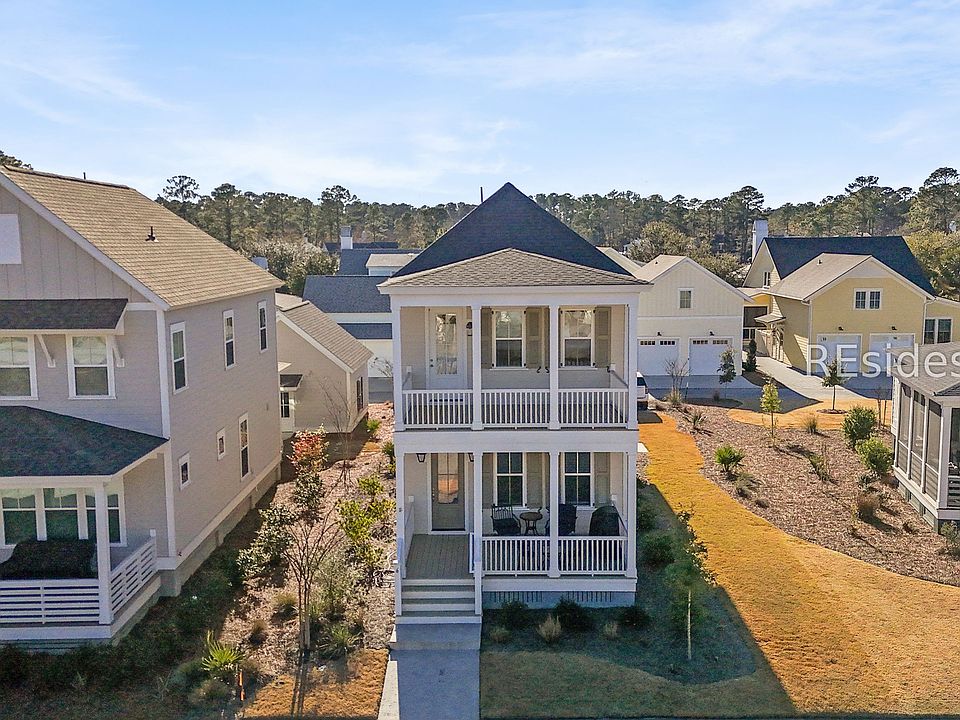 1st image of 6 Buttonwood Ln