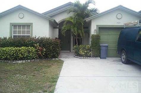 1st image of 325 Broward Ave
