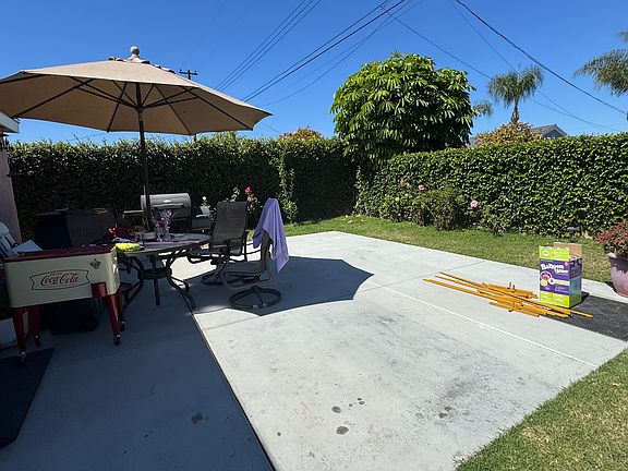 5th image of 10312 Miranda Ave