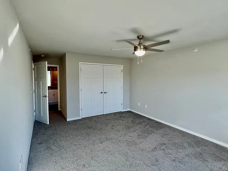 7888 S Scepter Dr — Photo 19