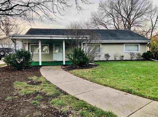 617 Sydney Ave, Loves Park, IL 61111