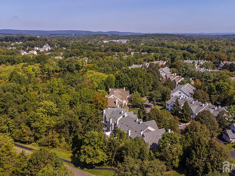 101 S Branch Dr — Photo 18
