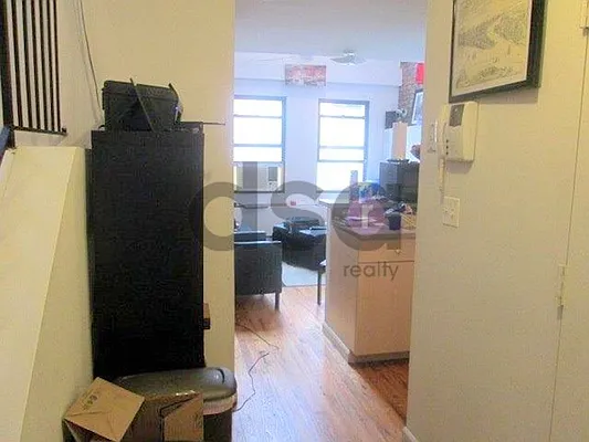 Rented by DSA Realty | media 38