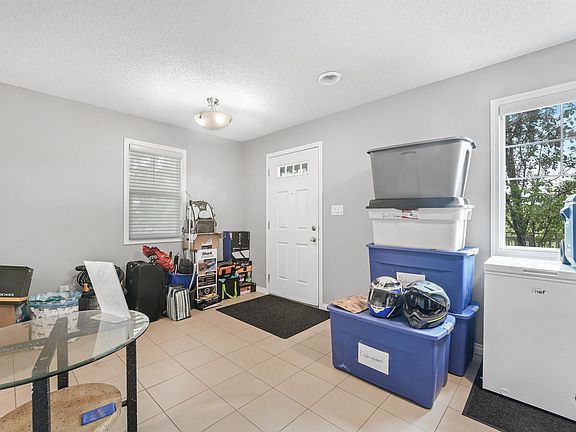 3rd image of 1030 Chappelle Blvd SW #40