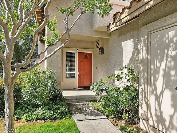 2nd image of 1092 Amberton Ln
