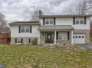 4111 Siegrist Rd, Mount Joy, PA 17552