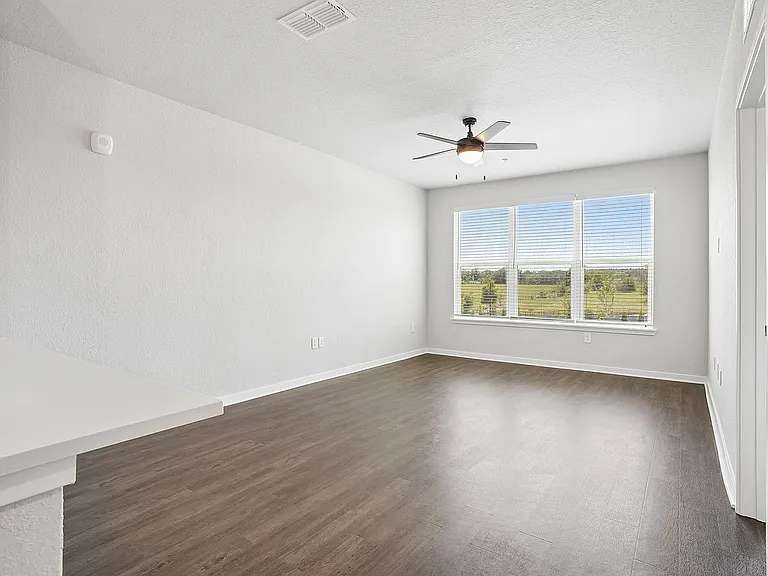 38-web-or-mls-4555 Grv Spgs Cir-Unit 208-S1605-002