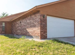400 S Greengate Dr, Yukon, OK 73099