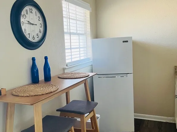 511 N 2nd St APT 2, Fort Pierce, FL 34950