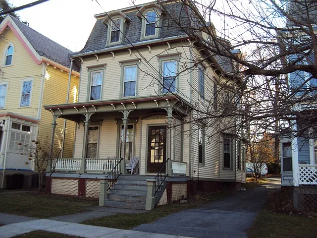 149 Montgomery St #3 — Photo 9