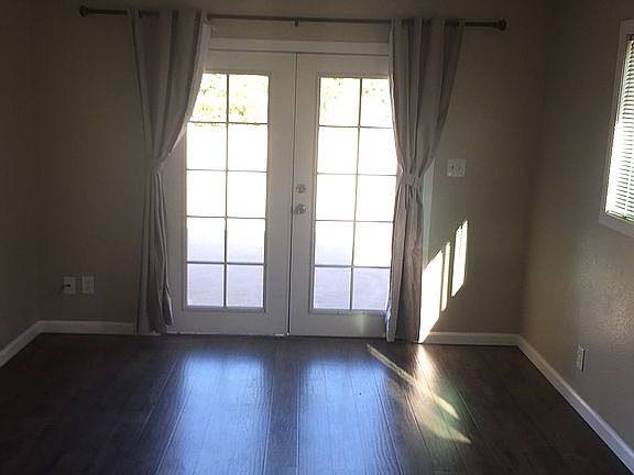 5th image of 4019 Gayle St