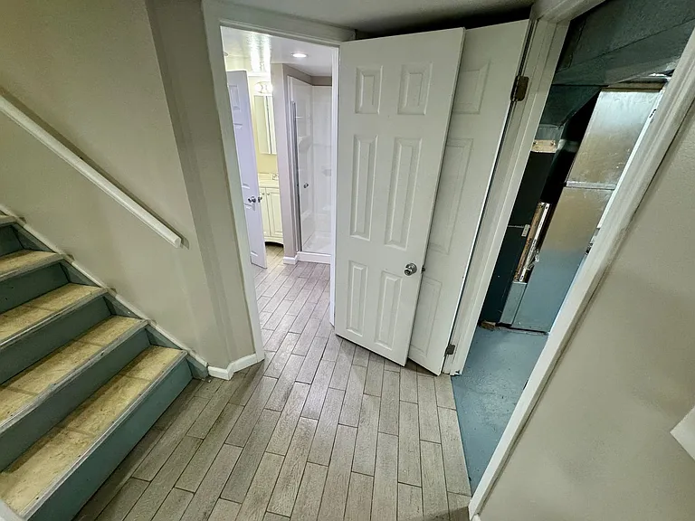 1323 W 3rd Ave — Photo 33