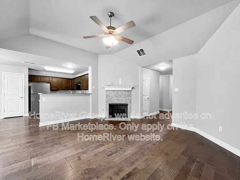 3681 Jordan View Dr — Photo 3