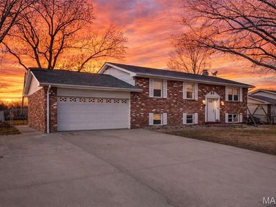 5304 Dixon Dr, Godfrey, IL, 62035