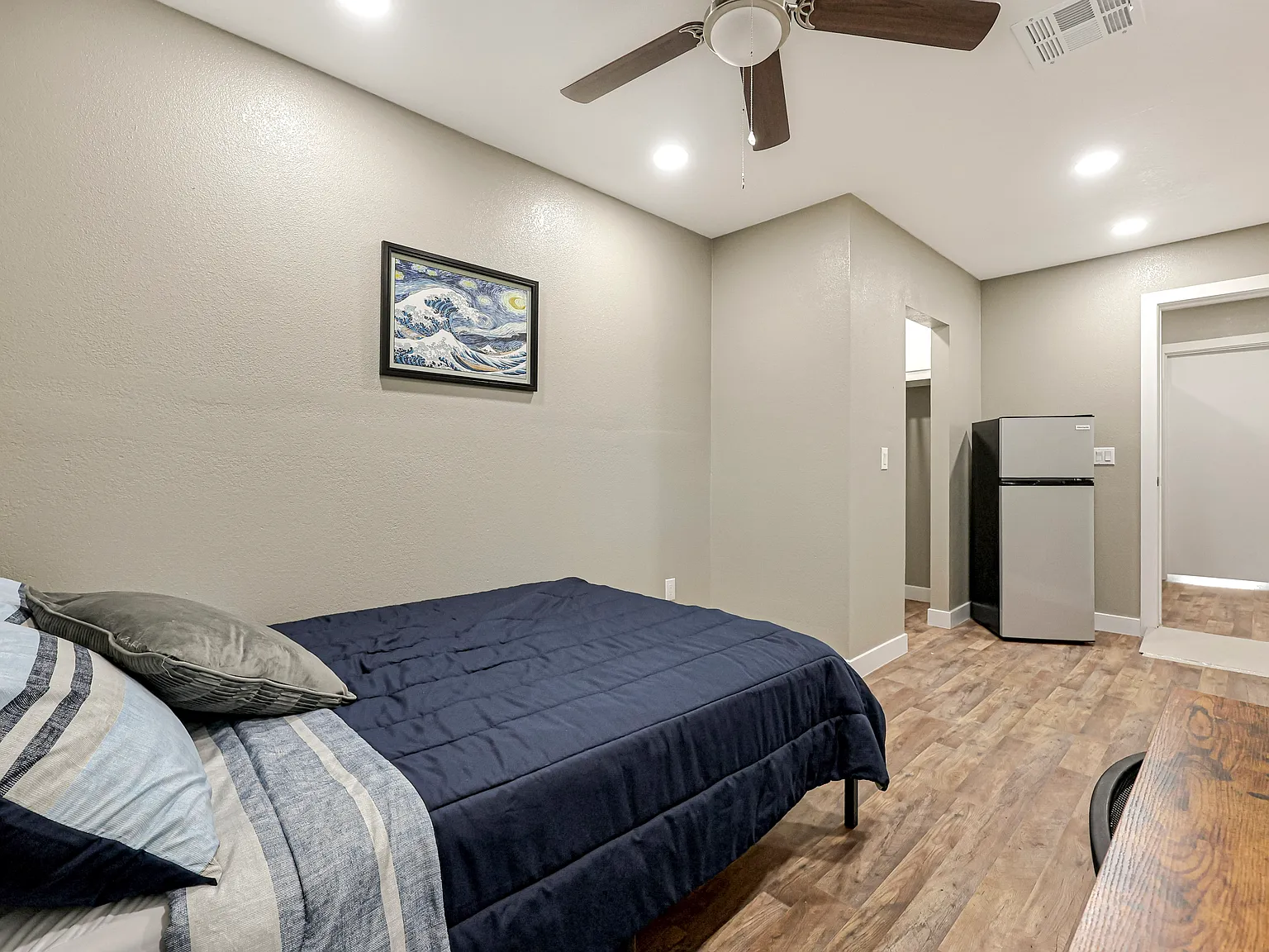 4 bed, 4.0 bath, 2450 sqft, $845 — Photo 4