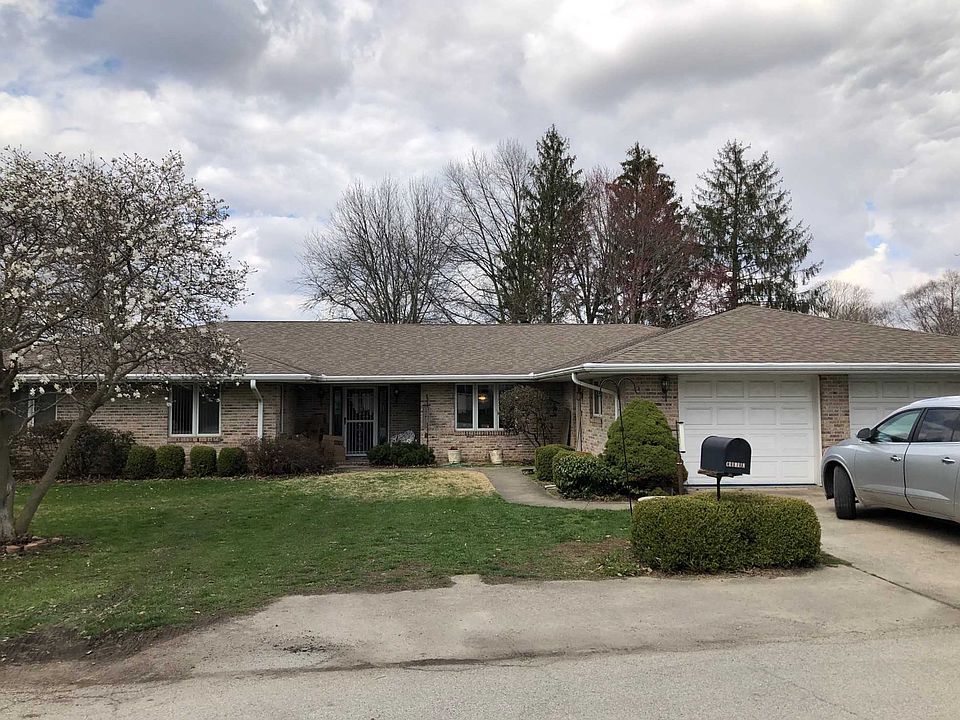 1st image of 404 E Pine St