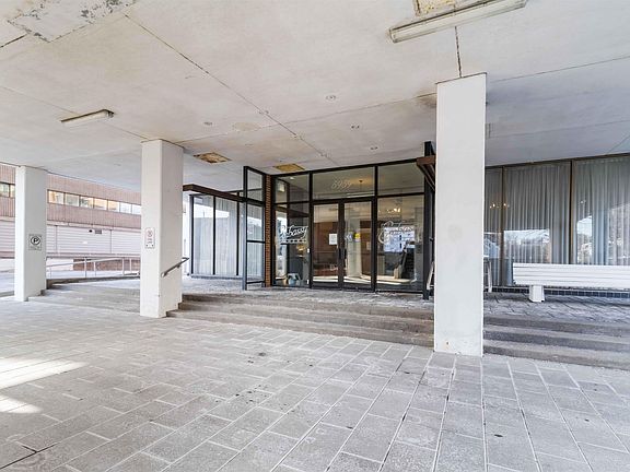 5th image of 5959 Spring Garden Rd #1601