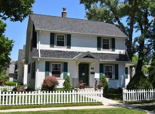 154 E Belle Ave, Whitefish Bay, WI 53217