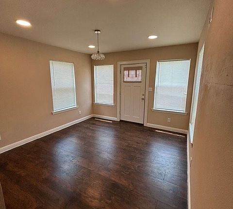 4th image of 1203 E Woodin Blvd #1203