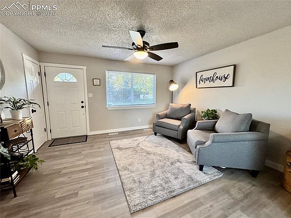 4th image of 1125 Mount Werner Cir