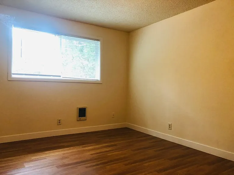 13121 SE Division St #1 — Photo 16