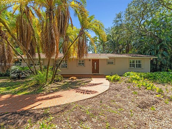 3rd image of 11401 SW 102nd Ave