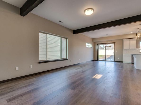 2031 W Yaquina Dr