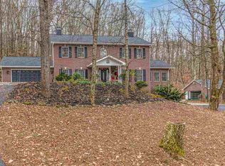 158 Rabbit Run Rd, Dandridge, TN 37725