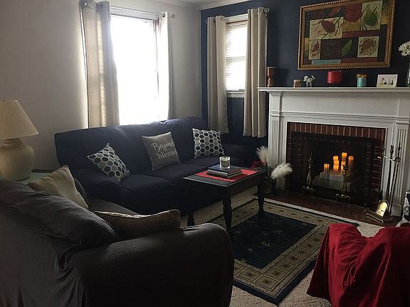 4th image of 2632 Bowman St NW
