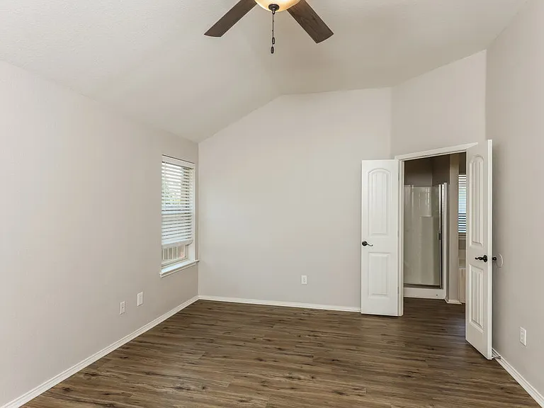 4525 Grainland Ct — Photo 9
