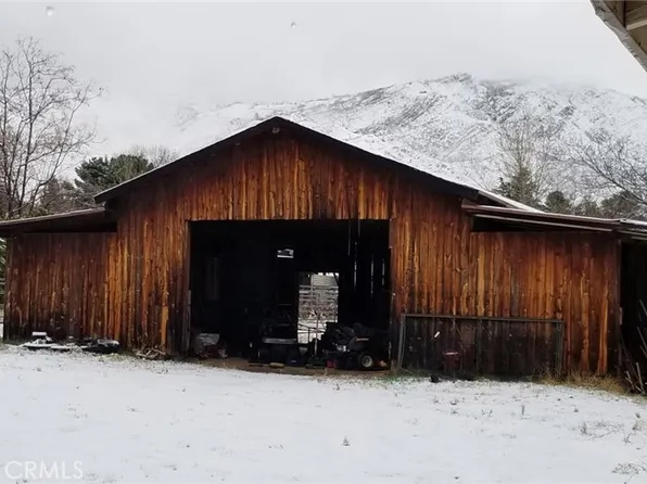 10207 Juniper Ave, Yucaipa, CA 92399