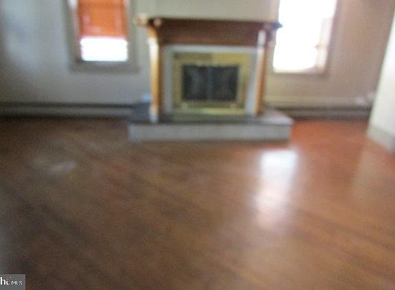 2nd image of 325 Market St