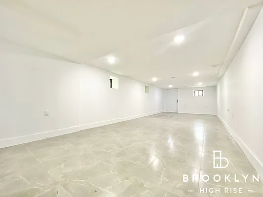 Rented by Brooklyn High Rise LLC | media 20