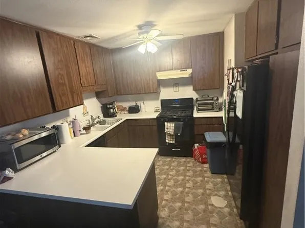 7012 Grassy Knoll St, Las Vegas, NV 89147