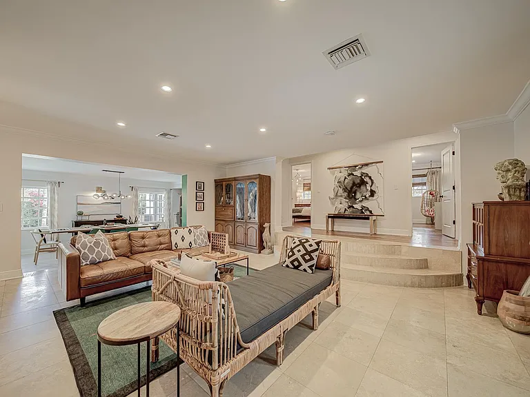 1281 Nightingale Ave — Photo 38