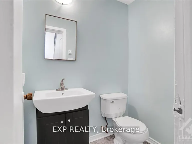 20 Forester Cres #C — Photo 29