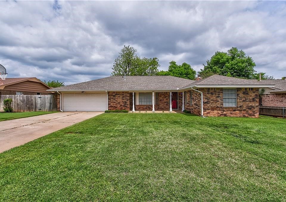 617 Saint James Place, Yukon, OK 73099