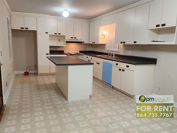 2nd image of 1 Leland Cir